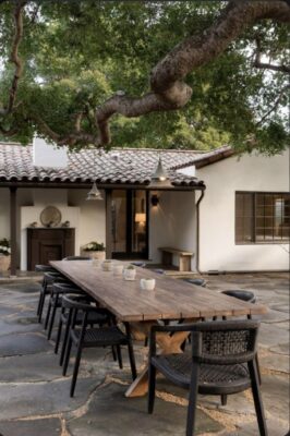 "không gian quán bánh ngọt và cafe trà thủ công ấm cúng"